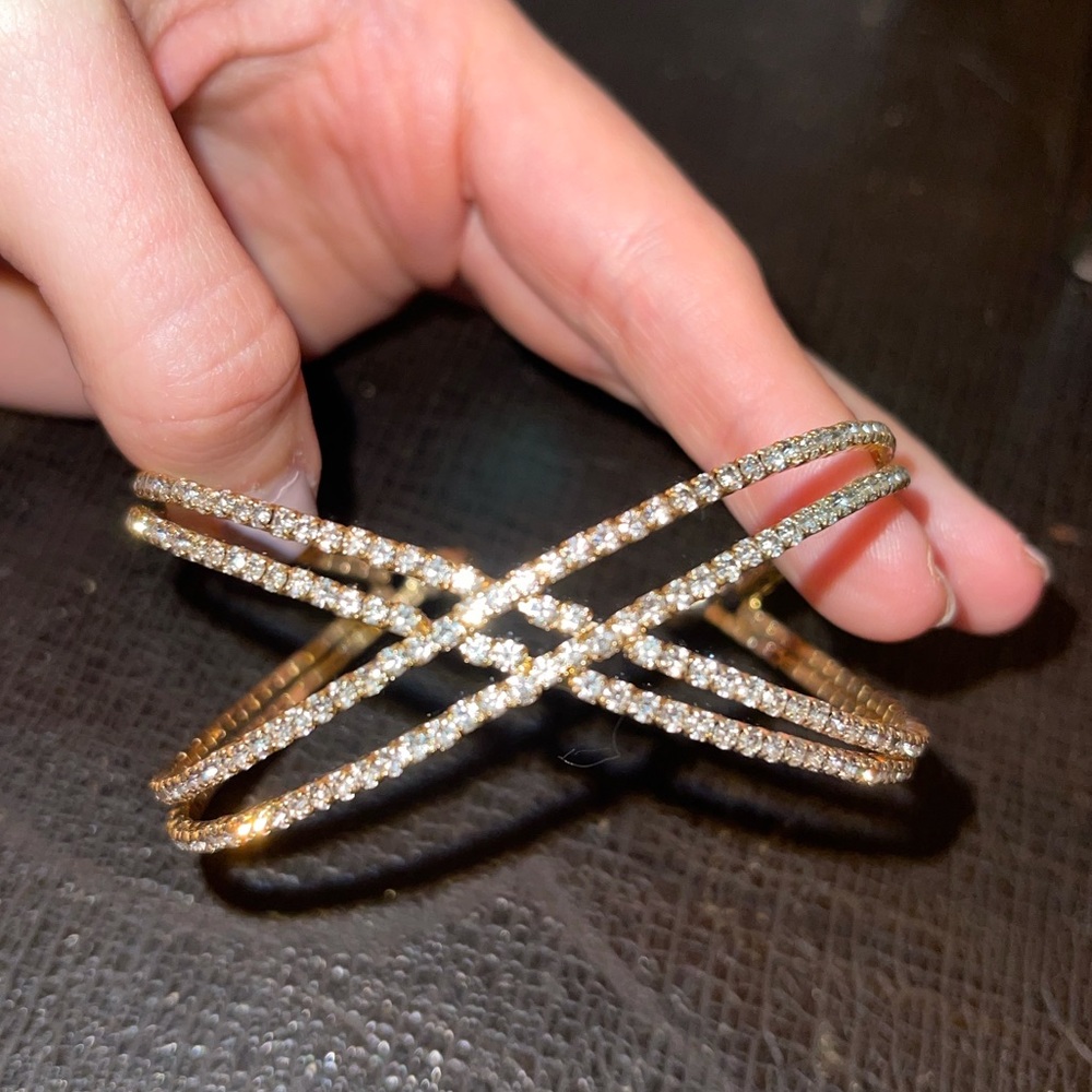 Francesca’s Flexible Gold Bracelet